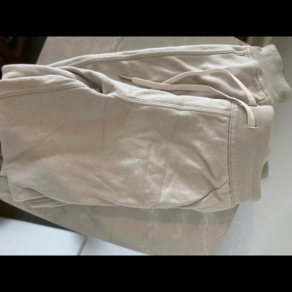 Lululemon sweatpants - Picture 4 of 4